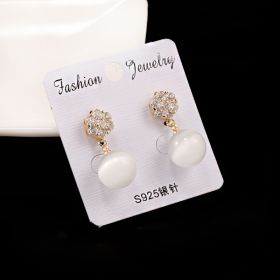 Round pearl long earrings (Option: Gold Opal)