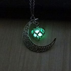 Glowing Pendant Necklaces Silver Plated Chain Necklaces (Option: Love green)